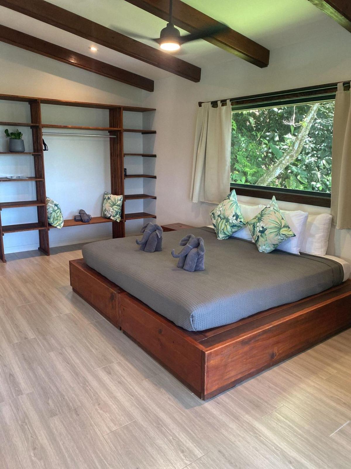 Roam Yoga & Wellness Lodge Bocas Town Kültér fotó